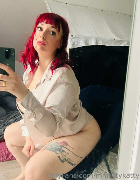 mrstittykatty Leak von OnlyFans-Inhalten