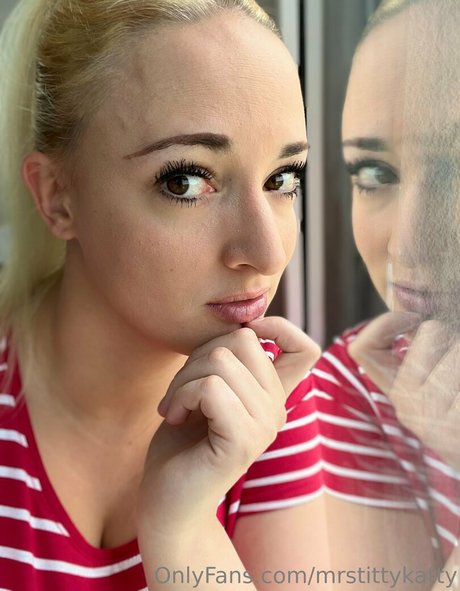 mrstittykatty OnlyFans Inhalte
