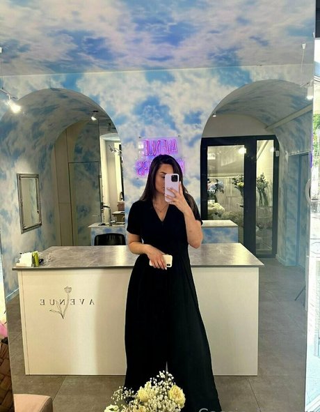 cassie flower Nacktbilder von OnlyFans