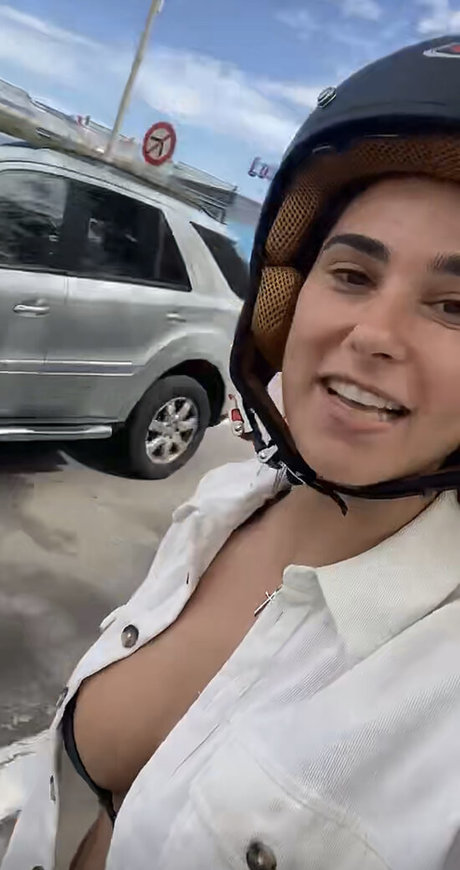 männliche asiatische onlyfans Pornografisch Content