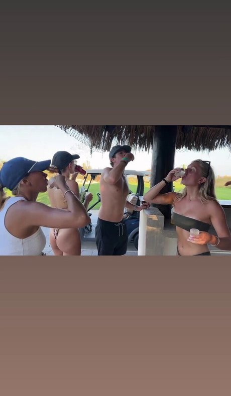 Andrea Wendel OnlyFans Leaj