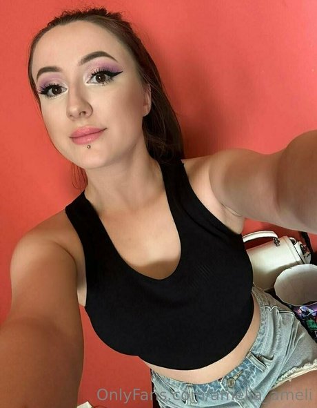 amelia ameli OnlyFans explizite Inhalte