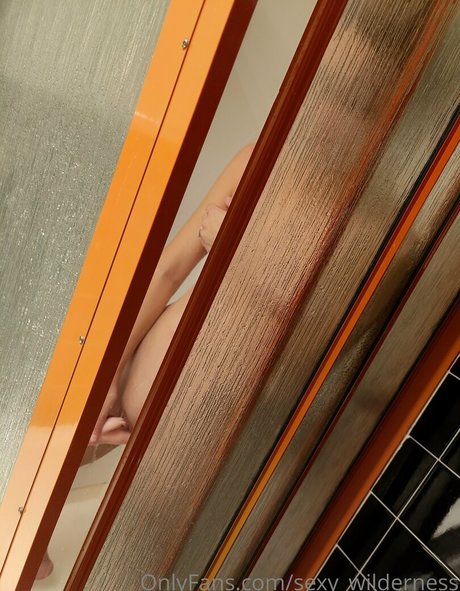 sexy wilderness OnlyFans Star