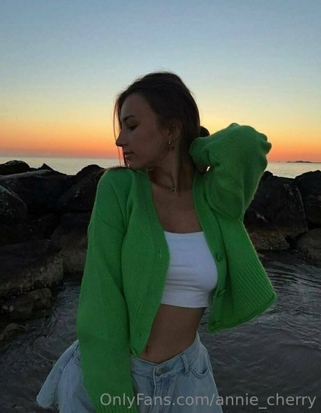 annie cherry OnlyFans geleakt