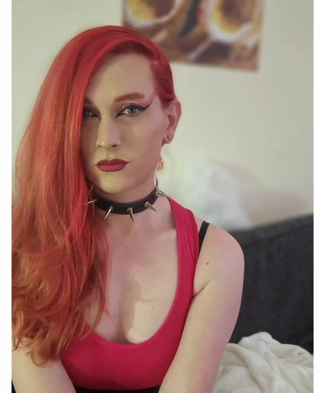 Dusk Rose OnlyFans Star