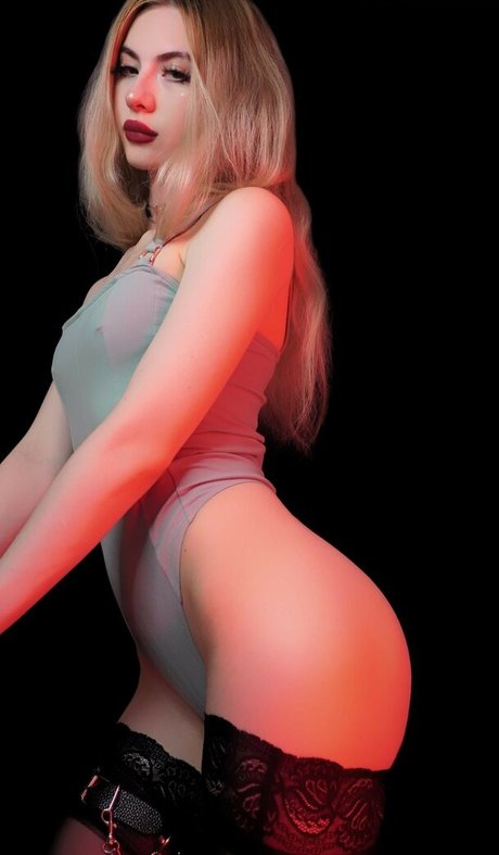 ASMR Onuri Nacktbilder von OnlyFans