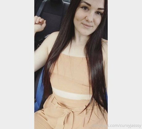 curvyjasssy Leaks von Nacktbildern auf OnlyFans