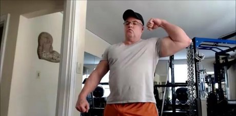 flexbigmuscle OnlyFans Bilder