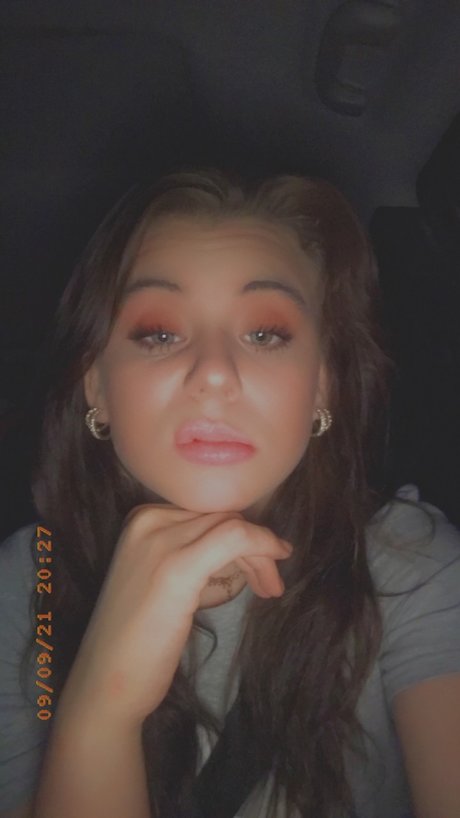 I play wit da pussy like tickle me Elmo OnlyFans-Bilder