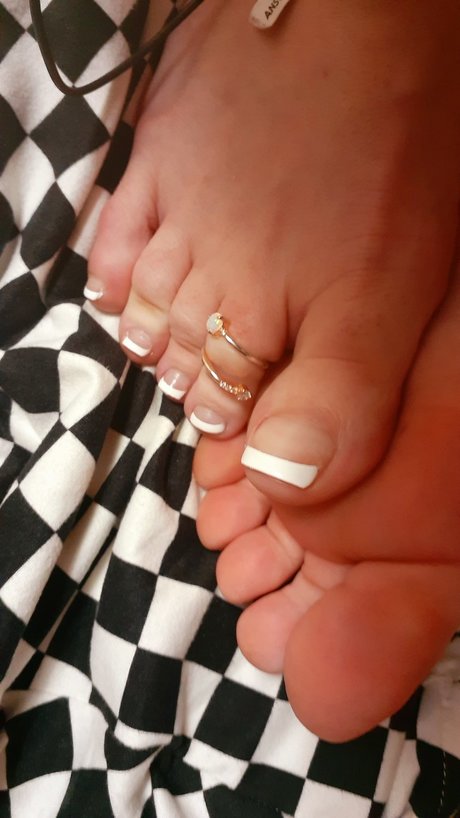 atlanta snows beautful feetXXX Nacktbilder von OnlyFans