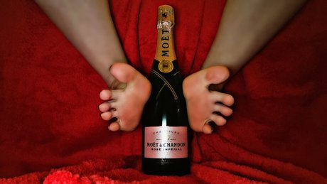 Juicy Charlotte NurlyFans-Pornos