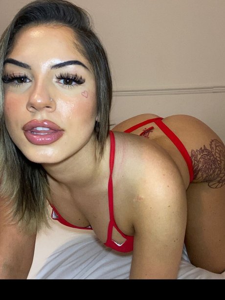 Notonlymiki Füße OnlyFans