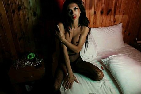 Nora Suer NurlyFans-Pornos