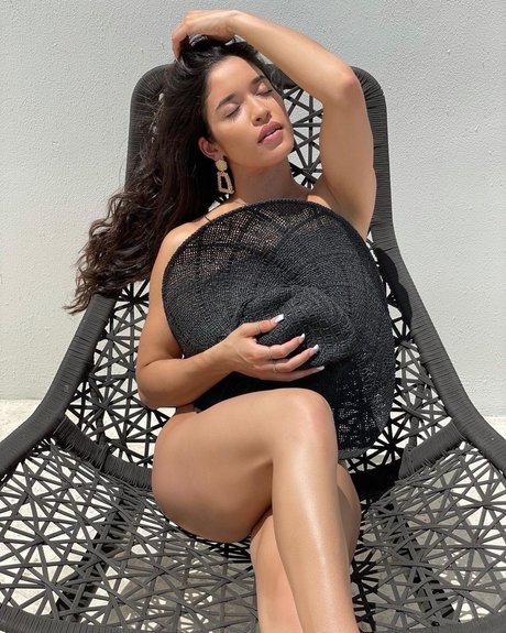 Noelroxy OnlyFans Gratis-Inhalte