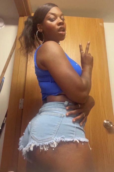 Boobookitty Oben ohne OnlyFans