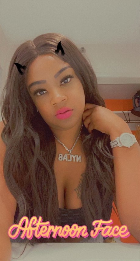 Nyla B OnlyFans Nackt Content