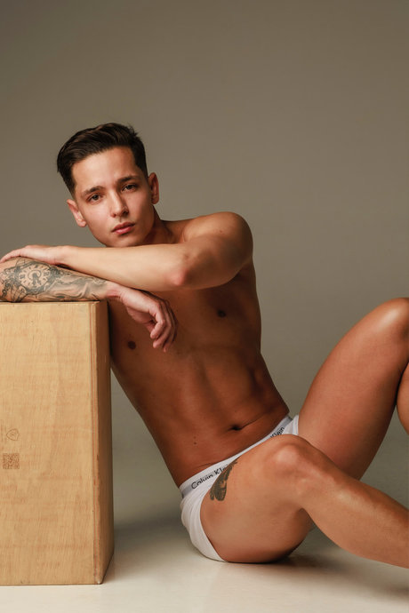 Adriano rj Nacktbilder von OnlyFans geleakt