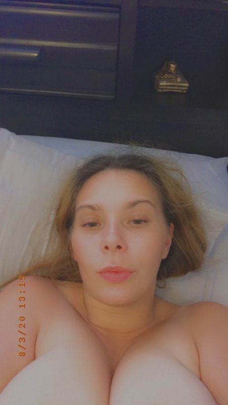 Amanda Newton OnlyFans geleakte Brüste