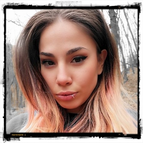 AllAboutThemToes OnlyFans Sextape