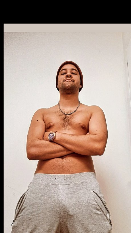 Toro Latino Nacktbilder von OnlyFans