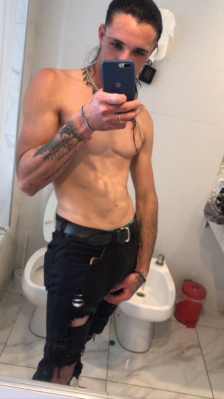 Ale Romito NSFW OnlyFans