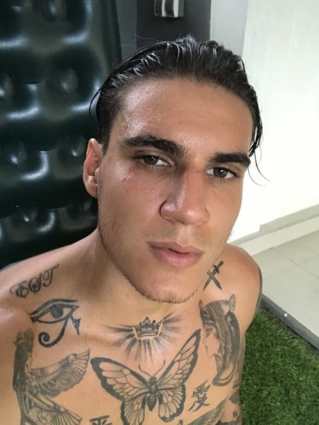 Alphaboy Alex_ Nackt auf OnlyFans Leak