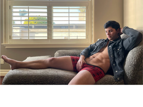 M Samuel NSFW OnlyFans