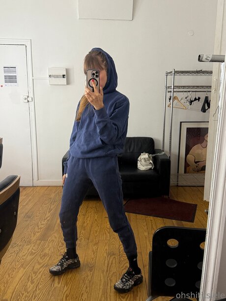 Lele O OnlyFans nackte Brüste