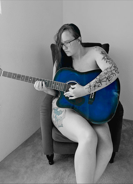 Alice May Nacktbilder von OnlyFans geleakt