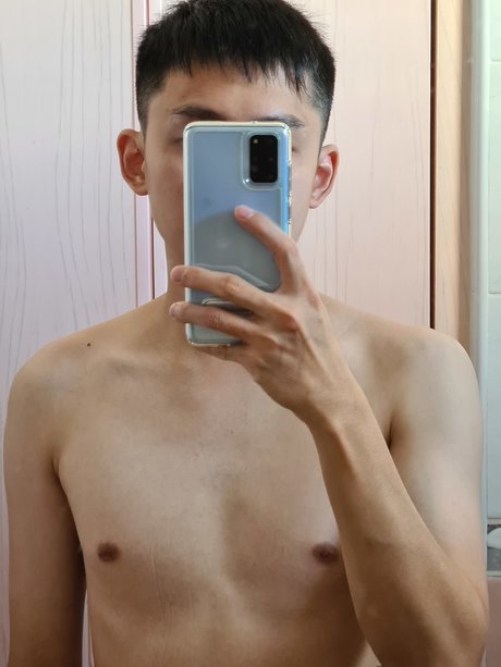 yang Leaked OnlyFans Bilder