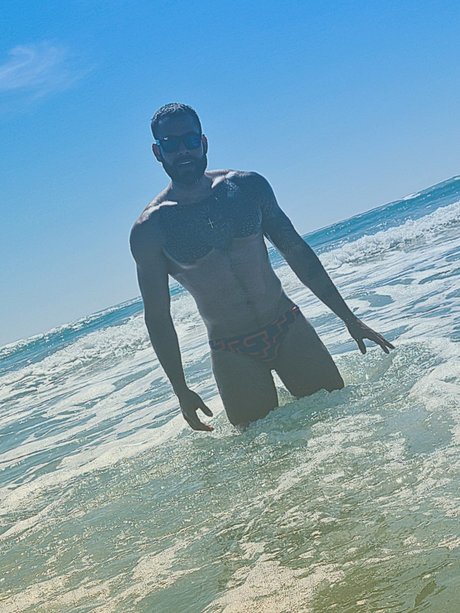 Adrian veracierta OnlyFans Pornografie