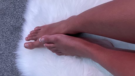 Bonnie Rouge OnlyFans XX