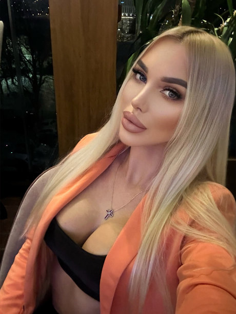 Sophie Adams Neue OnlyFans Leaks