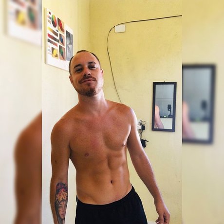 Felipe Xavier F Donato OnlyFans geleakt.