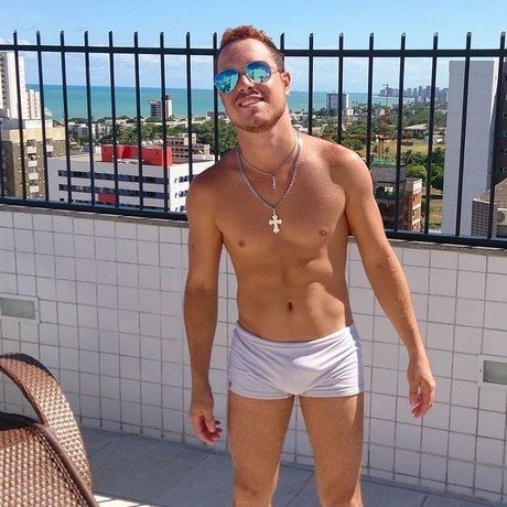 Felipe Xavier F Donato OnlyFans Model Bilder