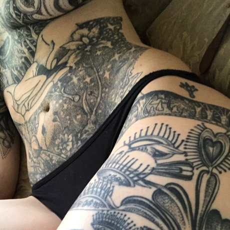 Olive Pits NurlyFans-Pornos