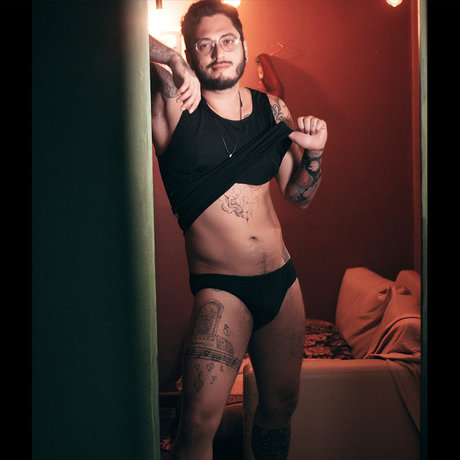 L o Ferraz OnlyFans-Rezensionen