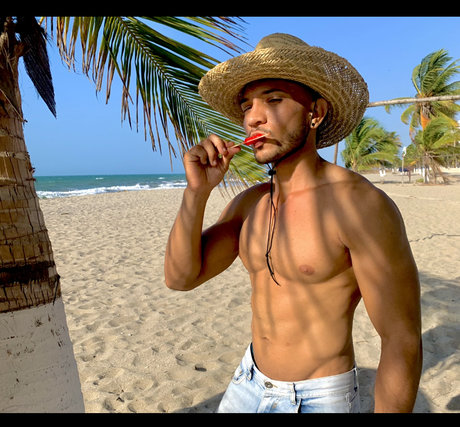 Lino Paz OnlyFans-Leaks