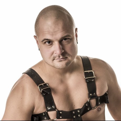 Geno Oak Nacktbilder von OnlyFans geleakt