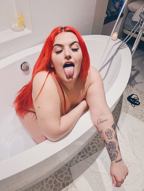 Akka booty OnlyFans XX