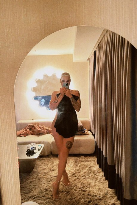 Turkish baby boy Alee_ NurlyFans-Brüste