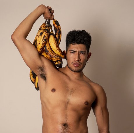 Alam Herrera Nacktbilder geleakt OnlyFans