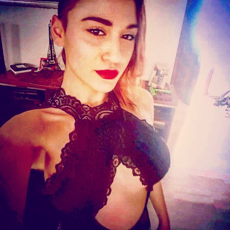 Aksana Sub OnlyFans-Bild