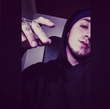 Hans Tamola Sexy OnlyFans