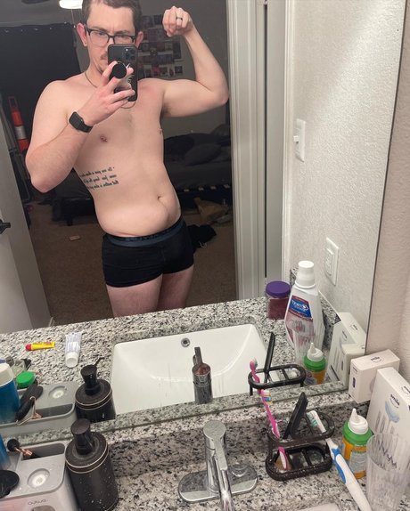 Papi spice latte Nacktbilder von OnlyFans geleakt