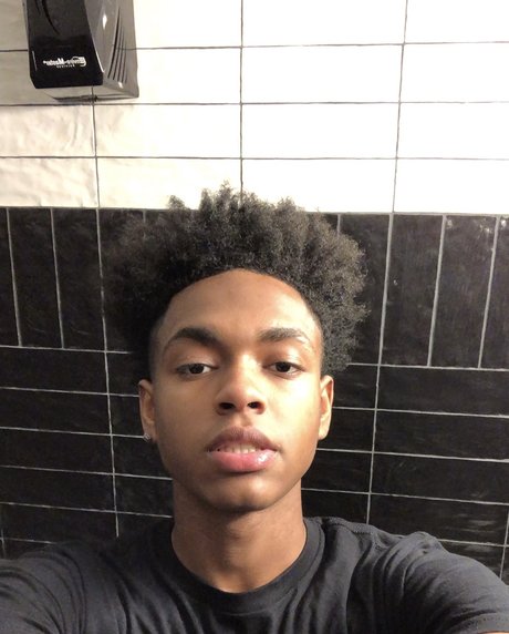 Paper OnlyFans-Seite