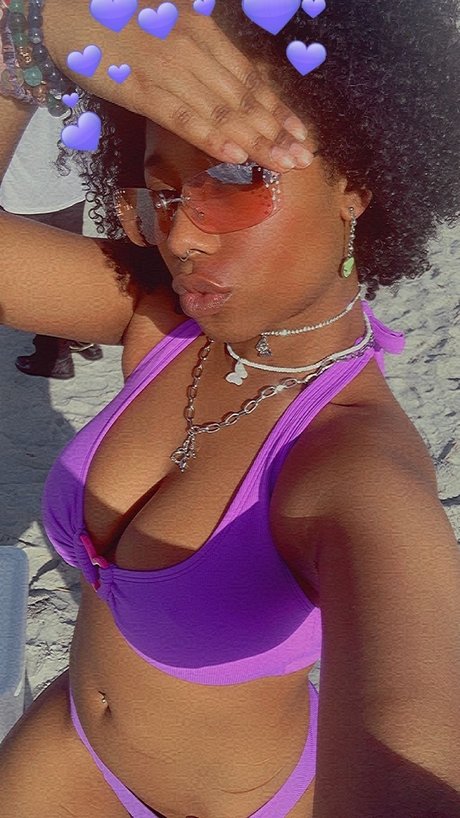 Nova Malo Nacktbilder von OnlyFans geleakt