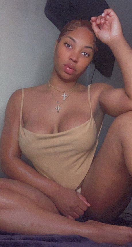 popular cute1 OnlyFans nackte Brüste