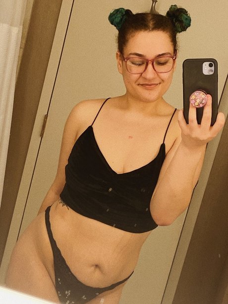 april showers OnlyFans Fick geleakt