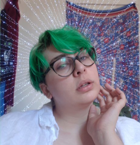 Moth_ Nacktpornos auf OnlyFans